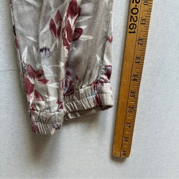 Talula Aritzia floral strapless jumpsuit Sz M - Picture 9 of 11